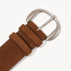 Close-up of GirlSavvi Silver Buckle Leather Belt showcasing premium cowhide leather and oversized silver buckle.