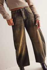 Wide Leg Jeans with Pockets.