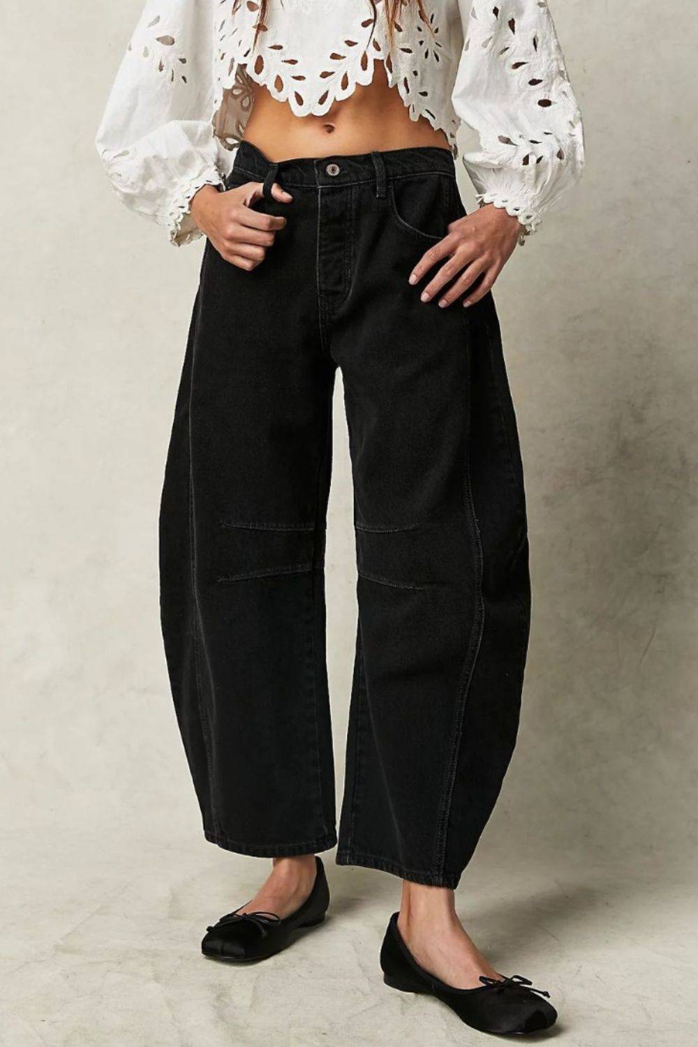 Wide Leg Jeans with Pockets.
