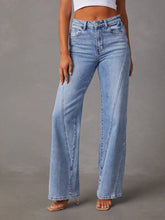 High Waist Straight Jeans with Pockets.