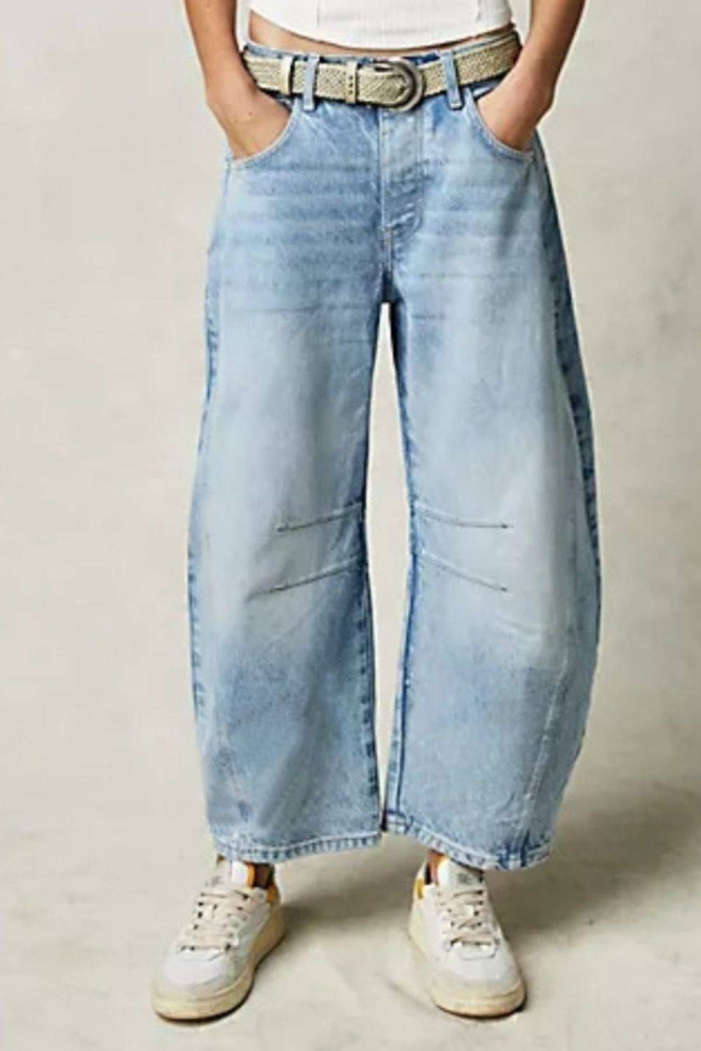 Wide Leg Jeans with Pockets.