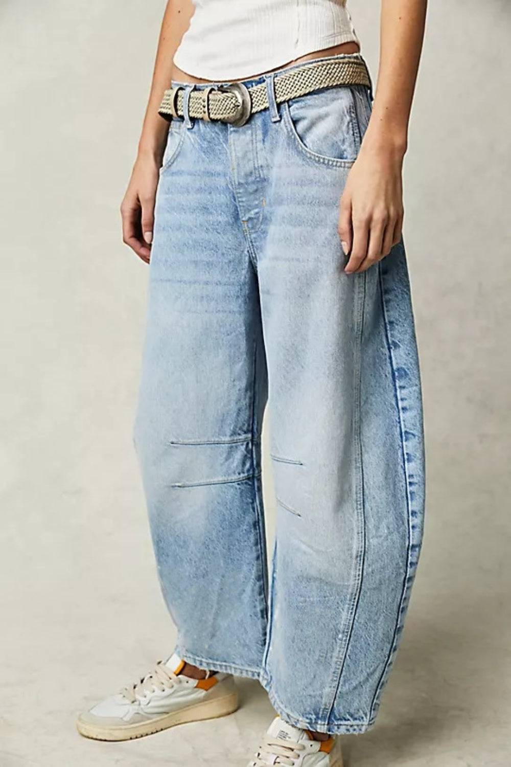 Wide Leg Jeans with Pockets.