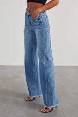 Women’s Raw Hem Wide Leg Jeans with Pockets.