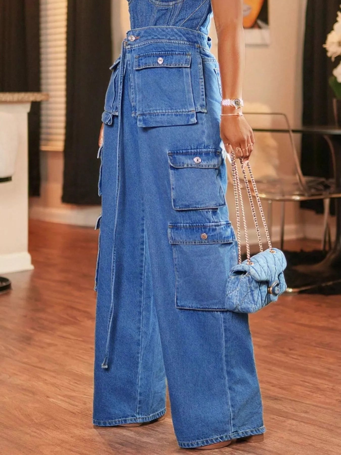 Wide Leg Cargo Jeans with multiple pockets and street-chic style for a modern denim look