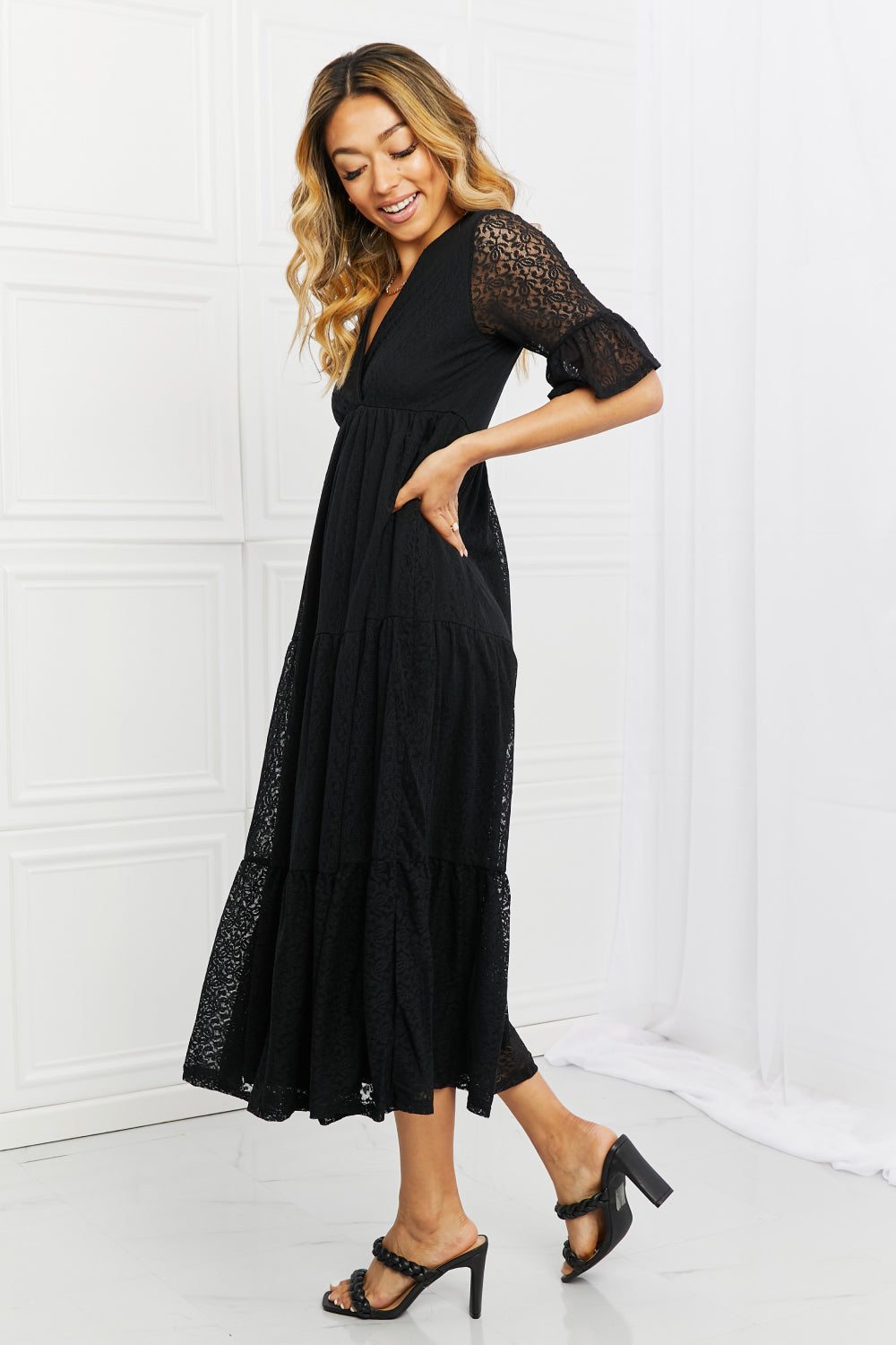 Women’s Lace Full Size Tiered Dress